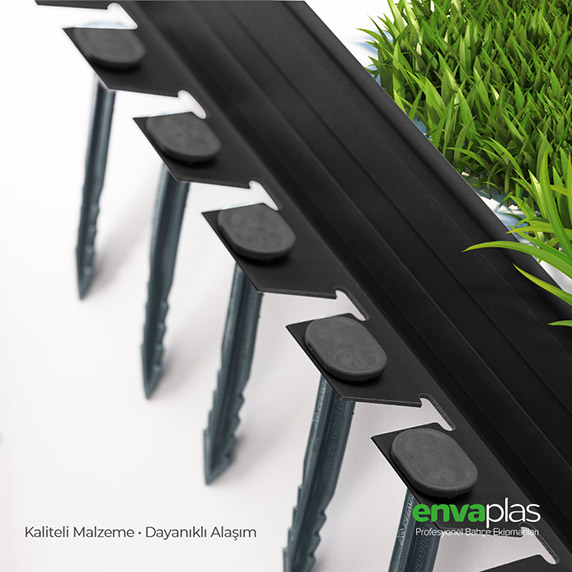 Siyah Renk Çim Ayırıcı Uygulama